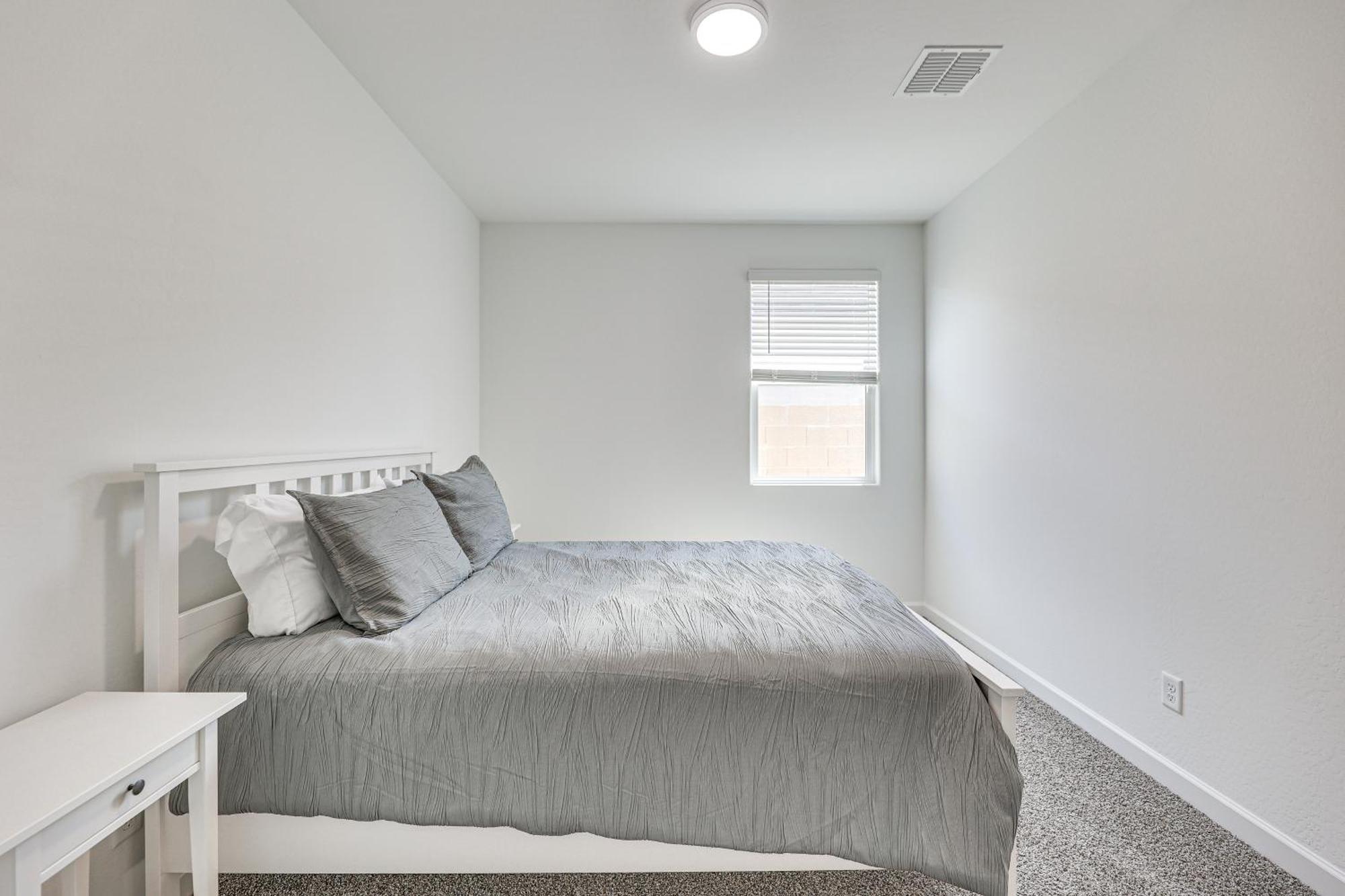 Maricopa Home With Putting Green And Covered Patio! Εξωτερικό φωτογραφία